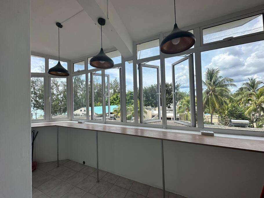 3 Bedroom Beachside Apartment - 30 Secs From Beach Flic-en-Flacq Exterior foto