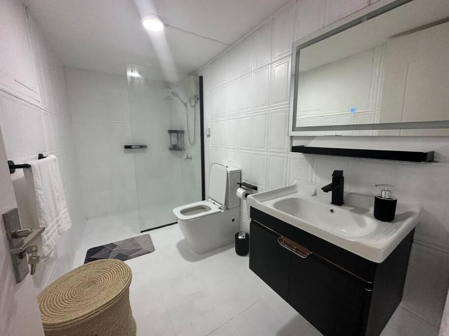 3 Bedroom Beachside Apartment - 30 Secs From Beach Flic-en-Flacq Exterior foto